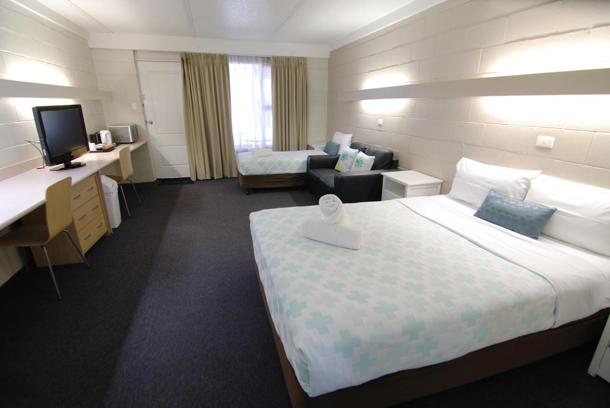 Mayfair Motel ウェスト・ワイアロング エクステリア 写真